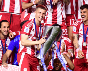 Η απόφαση για Μουζακίτη: Δεν «κουνιέται» από τον Ολυμπιακό το καλοκαίρι, εκτός αν...