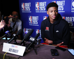 Ξεπέρασε ακόμα και τον Φλαγκ: Ο Μπέιλι έγινε viral για τους λάθος λόγους και ετοιμάζεται να... πετάξει 41 εκατομμύρια