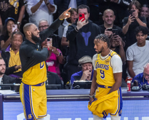 Ο ΛεΜπρόν για τη σχέση του με τον γιο του: «Δεν μιλάμε πια τόσο πολύ»