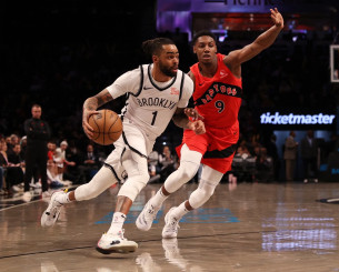 Ενίσχυση με Ράσελ για τους Μάβερικς