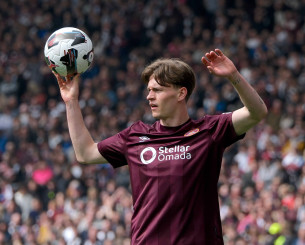 Το Σάββατο ανακοινώνεται η μεταγραφή του Τζέιμς Πενράις από την ΑΕΚ