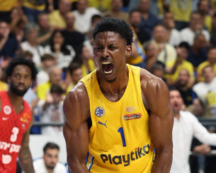 «Έδεσε» τον Χόαρντ για τρία χρόνια η Μακάμπι Τελ Αβίβ