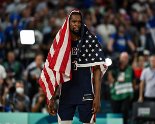 Οι Ρόκετς συζητούν με τον Ντουράντ για το τελευταίο συμβόλαιο της καριέρας του