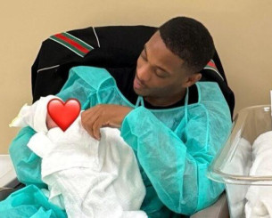 O Μαρσιάλ έγινε πατέρας κι αμέσως πήγε στην προετοιμασία της ΑΕΚ