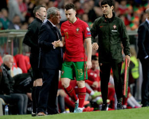 Το «χρυσό» παρελθόν του Φερνάντο Σάντος: Τα εκατομμύρια που συνεχίζουν να... τρέχουν