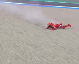 Θρίλερ στο MotoGP: Ατύχημα και με τον Μάρκεθ που βρέθηκε στο έδαφος
