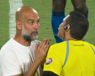 «Πλάκα κάνεις;» - Ο Γκουαρδιόλα την «έπεσε» στον διαιτητή για φάουλ που δεν δόθηκε (video)