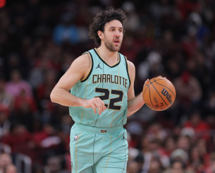 Επίσημα στους Μπακς ο Βασίλιε Μίτσιτς