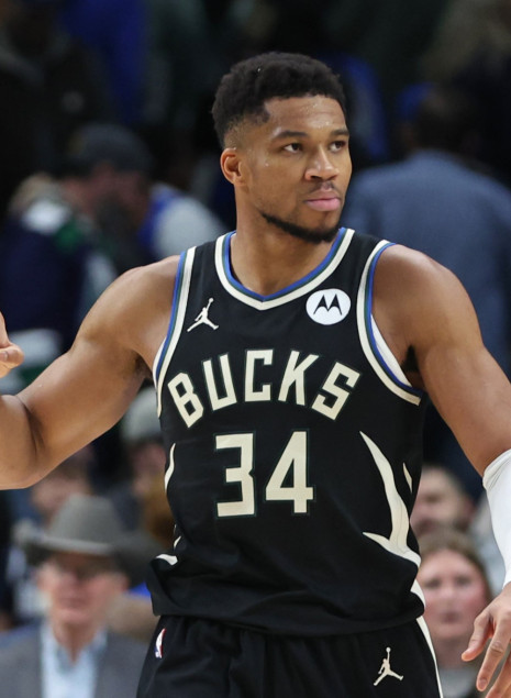 Το Ευρωκοινοβούλιο τιμά τον Γιάννη Αντετοκούνμπο με το Ευρωπαϊκό Τάγμα Αξίας