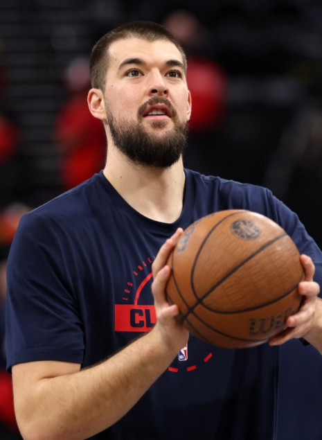 Στους Ιντιάνα Πέισερς ο Ίβιτσα Ζούμπατς