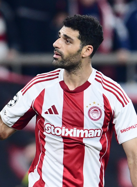 Αυτοί είναι οι παίκτες του Ολυμπιακού που βρίσκονται στο όριο καρτών για το ματς στο Λεβερκούζεν