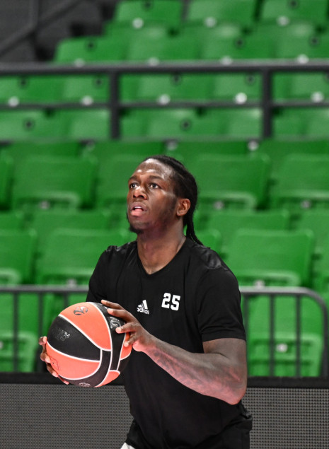 Τρομερός Ναν: Ευστόχησε σε 240 τρίποντα στην προπόνηση του Παναθηναϊκού (video)