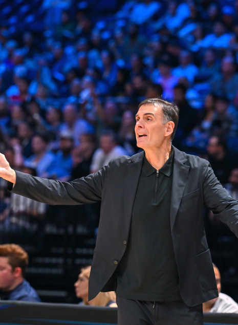 Μπαρτζώκας: «Αισθάνομαι χάλια - Έγινε καθαρό φάουλ στον Γουόκαπ σε κρίσιμη φάση»