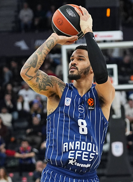 Ανακάμπτει η Εφές, δεύτερη σερί νίκη στη EuroLeague