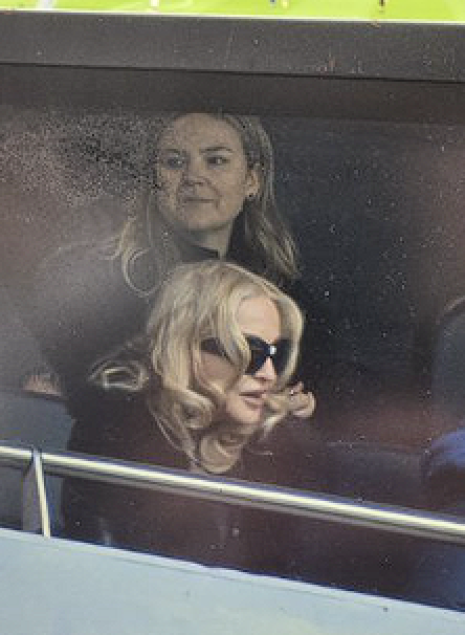 Γιατί η Μαντόνα βρέθηκε στο γήπεδο της Τότεναμ;