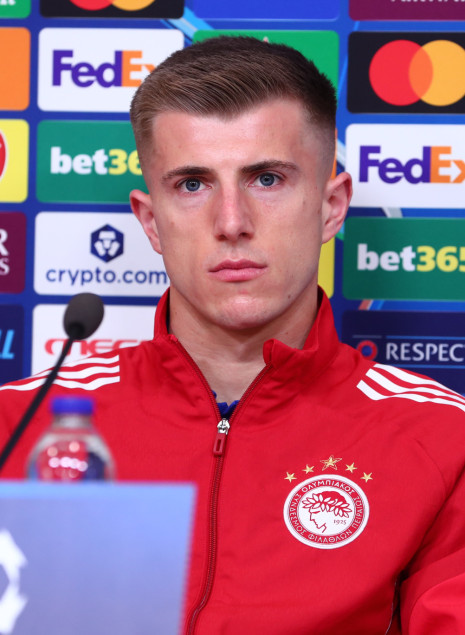 Κοστίνια: «Γνωρίζουμε τη δυσκολία του ματς με τη Λεβερκούζεν - Να δείξουμε τον καλύτερο μας εαυτό»