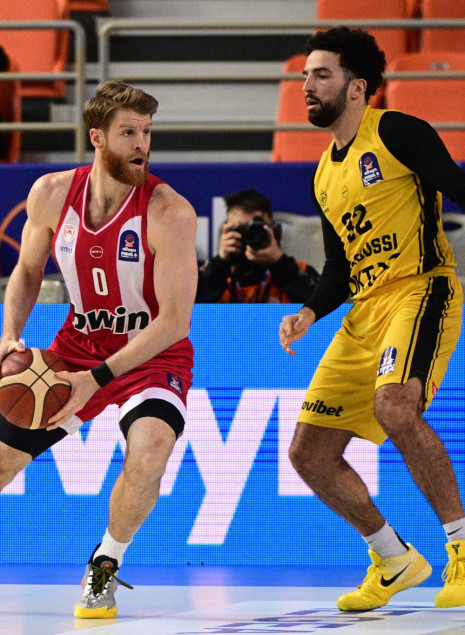 Ο Ολυμπιακός προκρίθηκε άνετα κόντρα στο Μαρούσι και πάει ολοταχώς για τίτλο