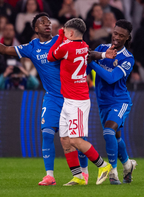 Σε δημοπρασία η φανέλα που φορούσε ο Πρεστιάνι όταν επιτέθηκε ρατσιστικά στον Βινίσιους