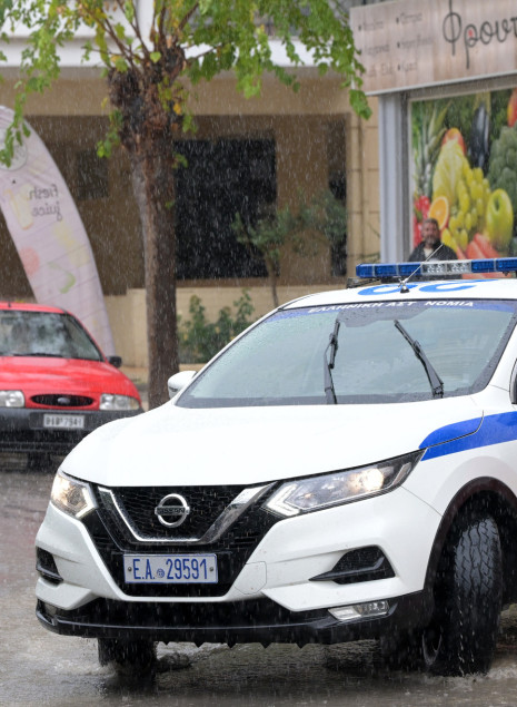 Συνελήφθη Έλληνας πρωταθλητής - Είχε 1,15 εκατ. ευρώ μετρητά  σε σακούλες στο πορτμπαγκάζ του αυτοκινήτου του