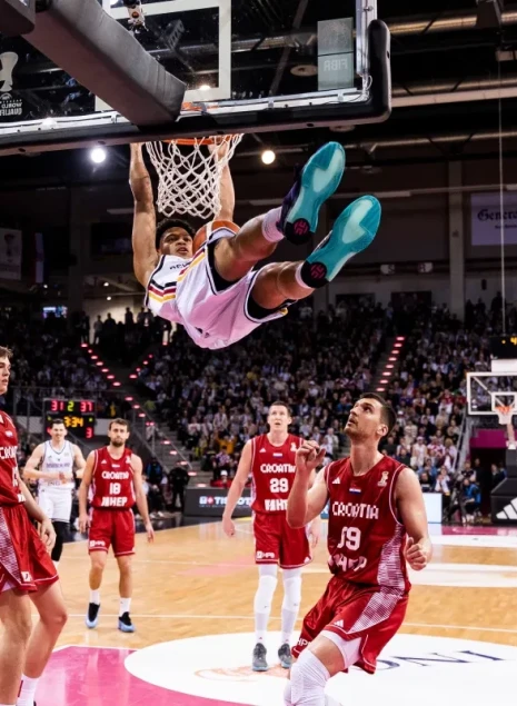 «Τρελό» comeback της Γερμανίας κόντρα στην Κροατία με clutch Κάιλ και σούπερ Τίμαν