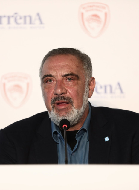 Ο Νίκος Τσάκος χορηγός των Νιου Γιορκ Νικς