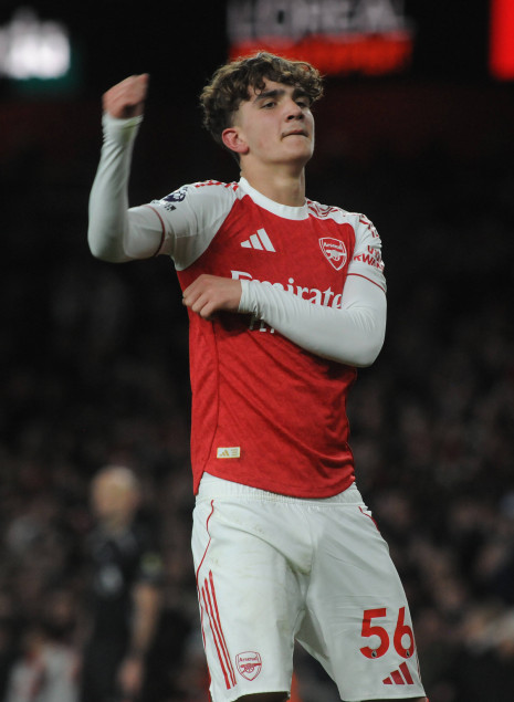Νταουμάνια! Ποιος είναι ο 16χρονος που σπάει το ένα ρεκόρ μετά το άλλο και ίσως δώσει το πρωτάθλημα στην Άρσεναλ