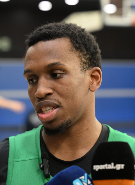 Σορτς: «Να ελέγξουμε εμείς τον ρυθμό - Με νοιάζει απλά να βρεθούμε στα playoffs»