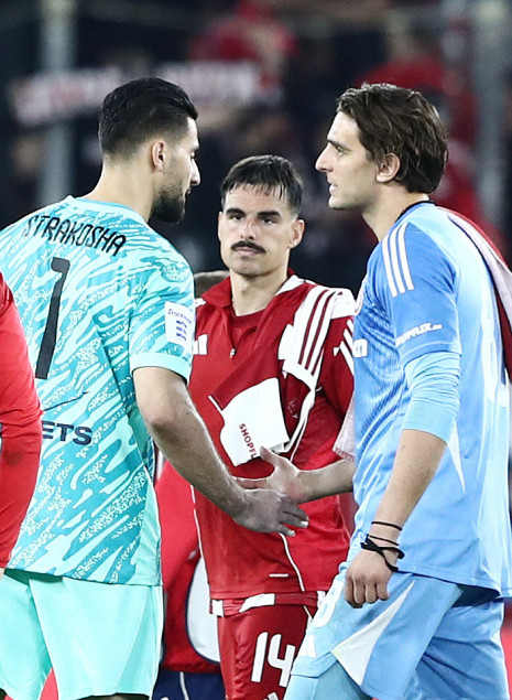 Η απόλυτη σύγκριση – Τζολάκης ή Στρακόσια; Ποιος ξεχώρισε στα γκολπόστ