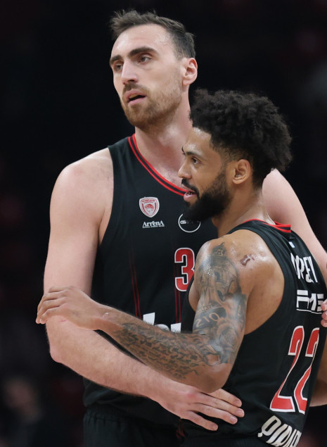 Ο πρώην αθλητικός διευθυντής της Αρμάνι αποκαλύπτει: «Είχαμε συμφωνήσει με Ντόρσεϊ, Μιλουτίνοφ!»