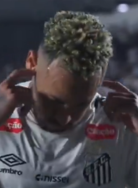 Έξαλλοι οι οπαδοί της Σάντος: Αποδοκίμασαν έντονα τον Νεϊμάρ και εκείνος... έξυσε τα αυτιά του (video)