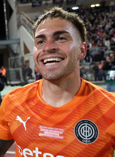 Το... τρελόπαιδο με το πιο γλυκό χαμόγελο - Ο ιθύνων Νους του ΟΦΗ είναι από το Κανιουέλας της Αργεντινής