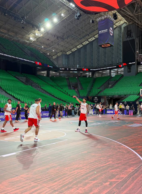 Τα πλάνα του Athletiko απ' την προπόνηση του Ολυμπιακού στο T-Center (photos)