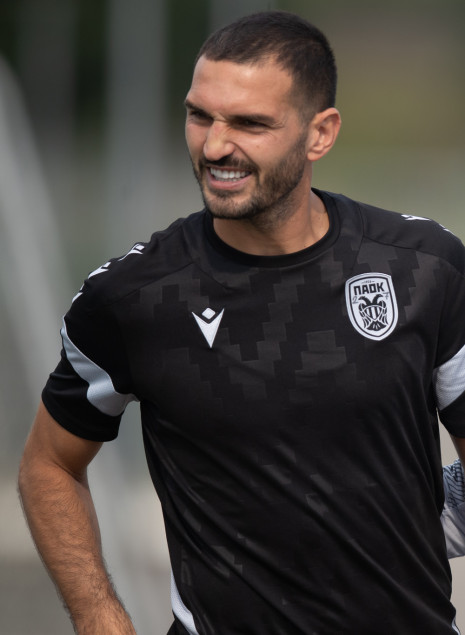 Λουτσέσκου για το μέλλον των Οζντόεφ και Τσάλοφ στον ΠΑΟΚ: «Βασίζομαι σε αυτούς»