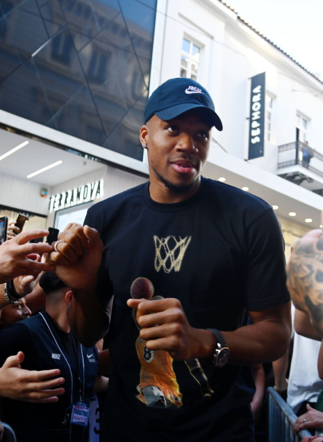 Οι απουσίες... στοιχίζουν: Το μπόνους εκατομμυρίων που έχασε ο Αντετοκούνμπο