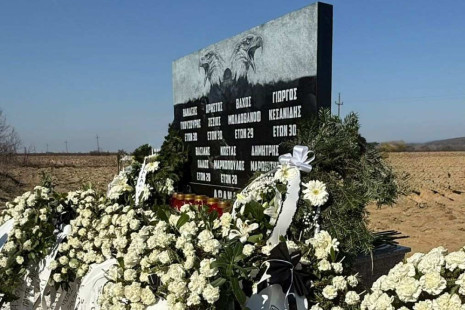Μνημόσυνο και μνημείο για τους αδικοχαμένους φίλους του ΠΑΟΚ στη Ρουμανία