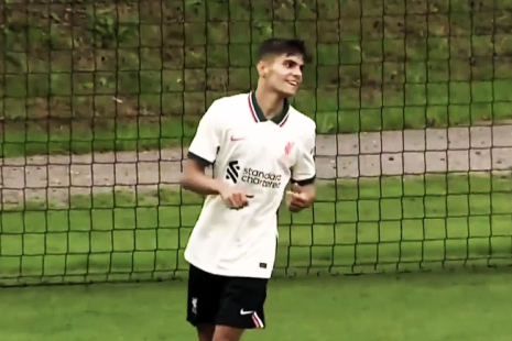 Από το ναδίρ στο ζενίθ - Που βρίσκεται σήμερα το ball boy που... βοήθησε την Λίβερπουλ με την Μπαρτσελόνα