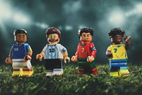 Πώς η LEGO έφερε επανάσταση και μας έκανε να ξεχάσουμε ό,τι ξέραμε για τις διαφημίσεις πριν το Μουντιάλ