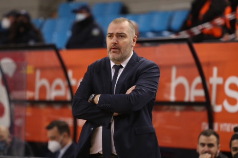 Ο Στέφανος Δέδας γύρισε στο σπίτι του και βρήκε μέσα... άλλη οικογένεια