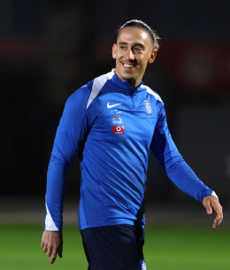 «Ενδιαφέρον του Ολυμπιακού για Τσιμίκα»