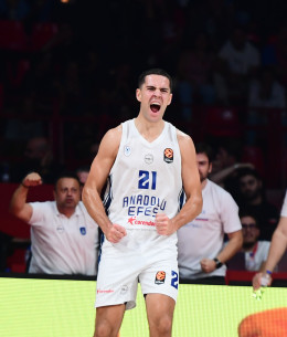 Η «αναγεννημένη» Αναντολού Εφές ισοπέδωσε την Βίρτους