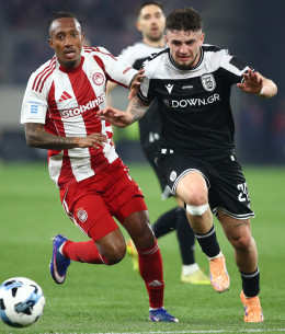 Το γυρίζει μέχρι να γυρίσουν, αντέχει μέχρι να μην τον αντέχουν