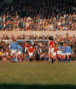 Υποβιβασμός από τον αιώνιο αντίπαλο: Όταν η Σίτι «έριξε» τη Γιουνάιτεντ και η Μπαρτσελόνα «κέρασε» την Εσπανιόλ!