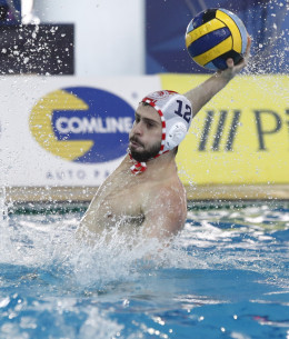 Ο Ολυμπιακός παρέμεινε αήττητος στη Water Polo League με εμφατική νίκη επί της Βουλιαγμένης