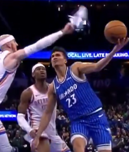 Τι έκανε ο Καρούσο; Προσπάθησε να ταπώσει τον αντίπαλό του με... το παπούτσι του (video)