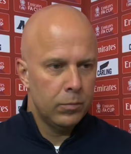 «Αχάμπαρος» ο Σλοτ παρά την τεσσάρα: «Παίξαμε καλά τα πρώτα 35 λεπτά - Θετικό ότι δεν δεχθήκαμε περισσότερα γκολ»