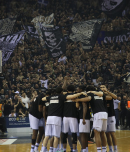 Τιμωρία της ΔΕΑΒ στον ΠΑΟΚ για το πανό στο παιχνίδι με τον Άρη