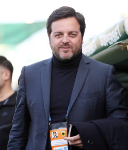 Kαι στην ούγια γράφει: Χαβιέρ Ριμπάλτα