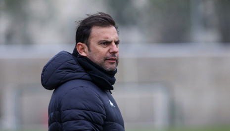 Αποθέωση για τον Συλαϊδόπουλο στην Πορτογαλία: «Tρεις σερί νίκες μετά από την εποχή... Καρβαλιάλ!»