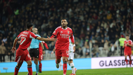 Ο Παυλίδης πέρασε σαν... σταματημένο τον αντίπαλό του κι έδωσε και ασίστ μετά το γκολ του (video)