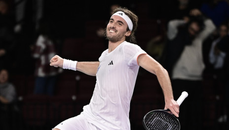 Ο Τσιτσιπάς έστειλε την Ελλάδα στο World Group I του Davis Cup